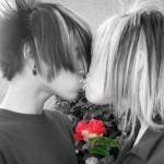 boys-emo-kissing