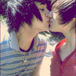 emo kissing twinks
